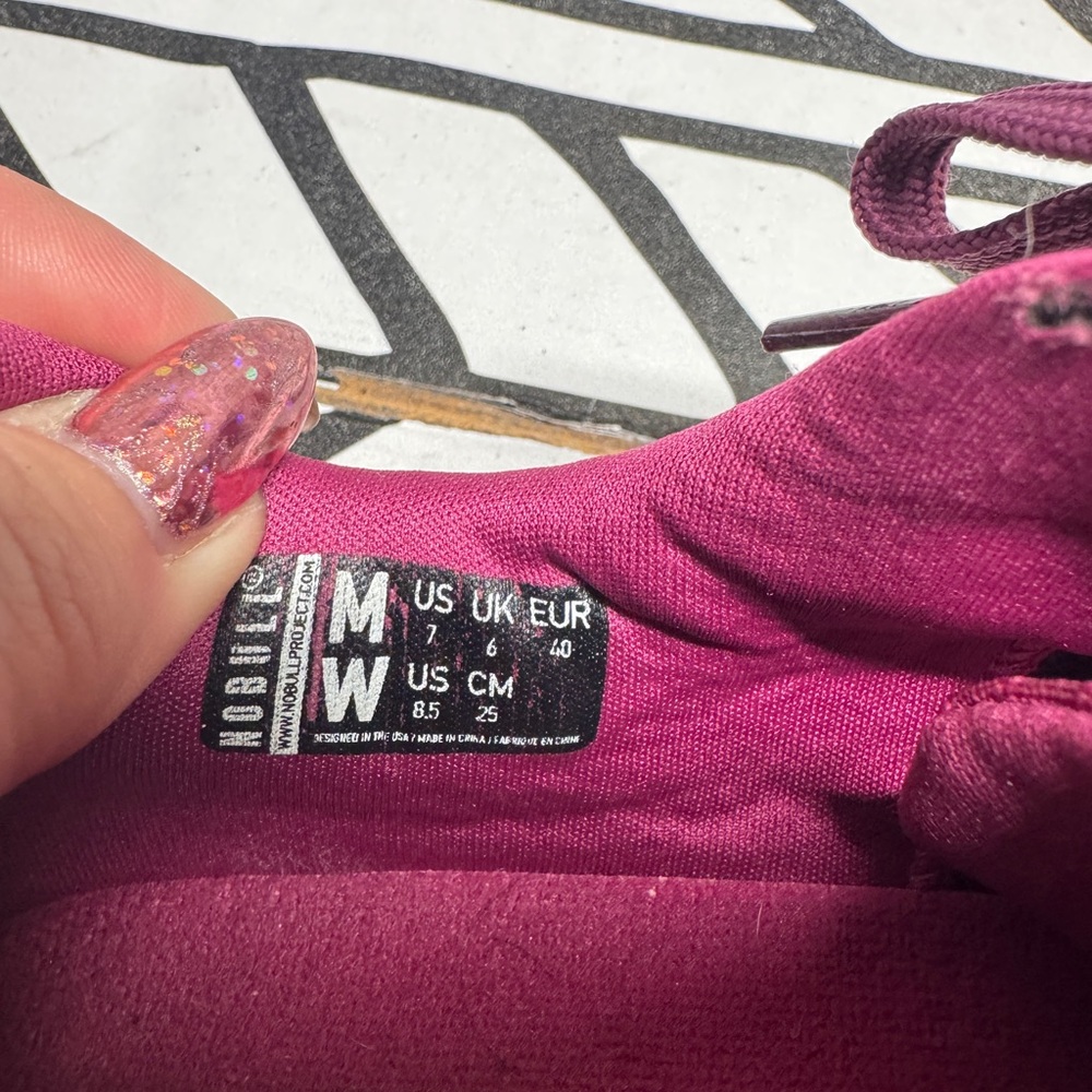 NOBULL Ripstop Runner in Raspberry and Ivory size… - image 7